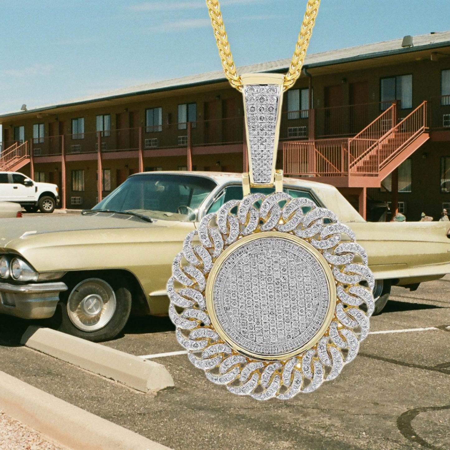 1.5 INCH CIRCLE HIP HOP ICED OUT CUSTOM PENDANT IN VVS MOISSANITE GOLD PLATED